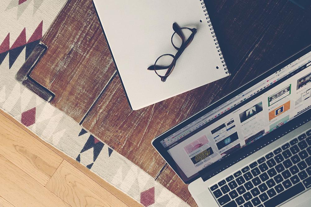 Make money blogging business model